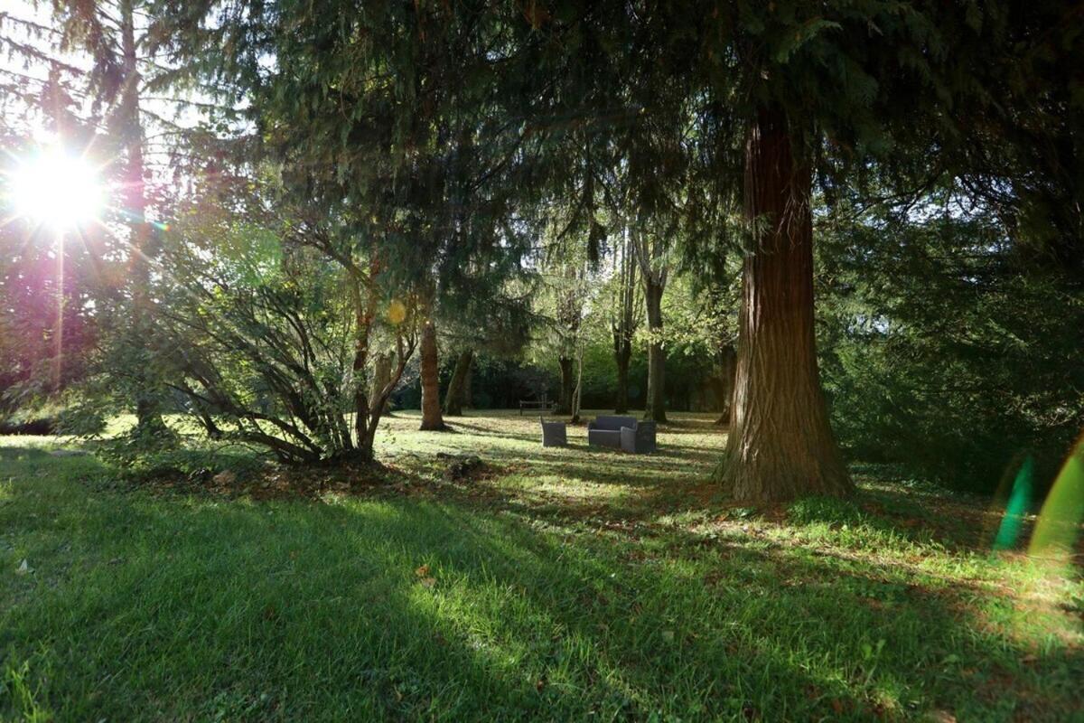 L'Atelier Casse-Noisettes-Gitesdanslain Pont d'Ain Bagian luar foto